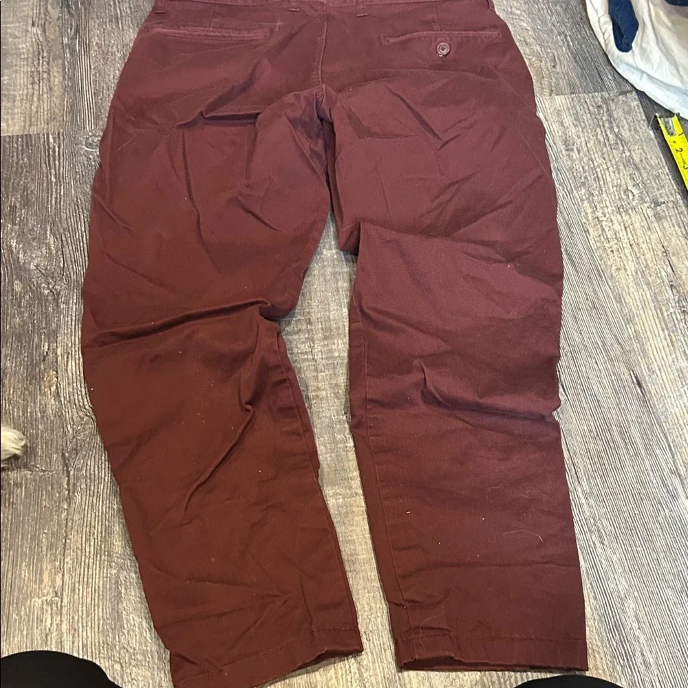 J. Crew Men's Chinos in Burgundy 30